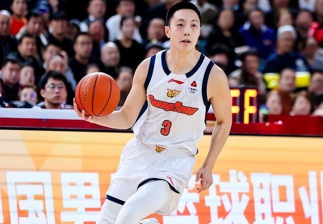 九游娱乐官方入口-广东大胜四川惊现两点：全明星票王7分4失误，胡明轩超越朱芳雨